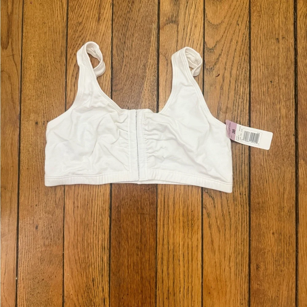 Wireless White Front-Closure Bra
